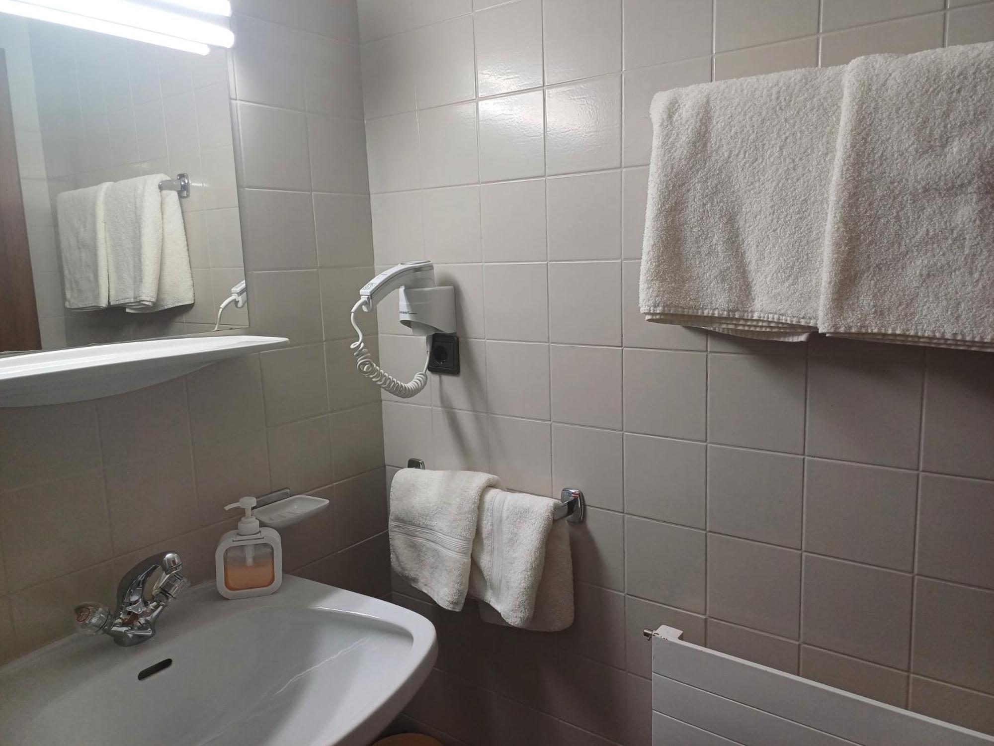 Gaestehaus Berta Zell am Ziller Habitación foto